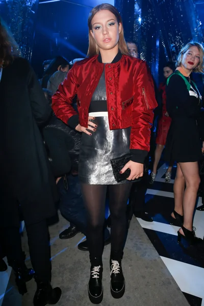 Look 11